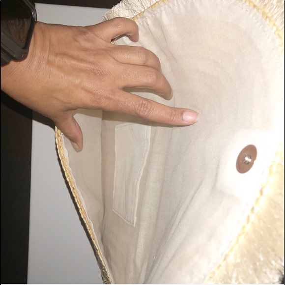 New #Straw Fringe Pom Pom Clutch - Picture 7 of 8